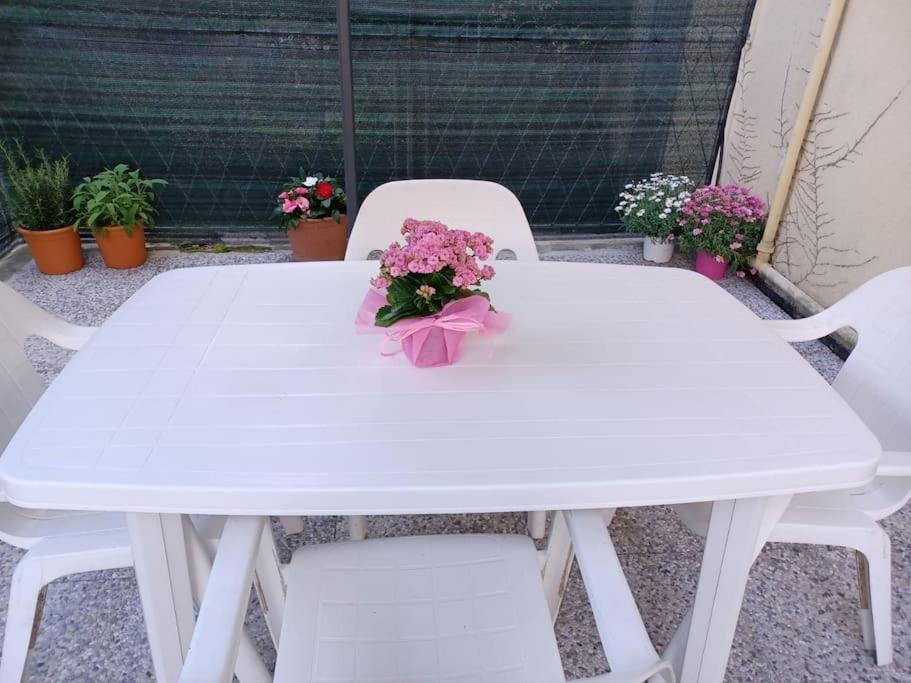 La Casa Di Lila - Appartamento Con Ingresso Indipendente E Spazio Esterno Rapallo Kültér fotó