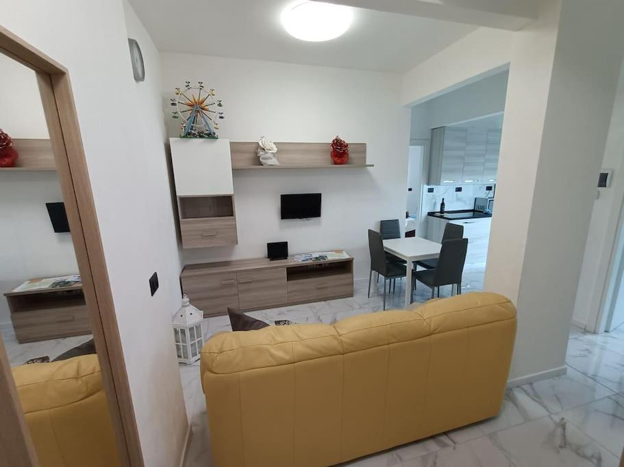 La Casa Di Lila - Appartamento Con Ingresso Indipendente E Spazio Esterno Rapallo Kültér fotó